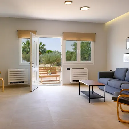 Summer Waves Apartment *